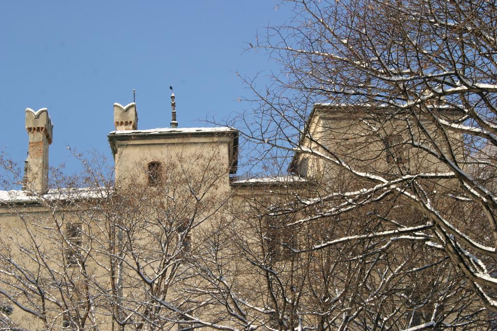 Maison Cassius Issogne Exteriör bild