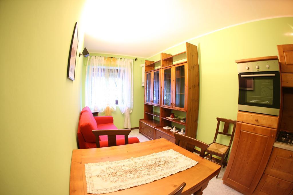 Maison Cassius Issogne Exteriör bild